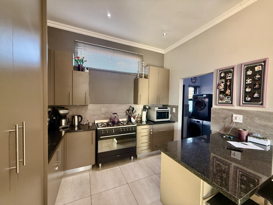 3 Bedroom Property for Sale in Melodie North West